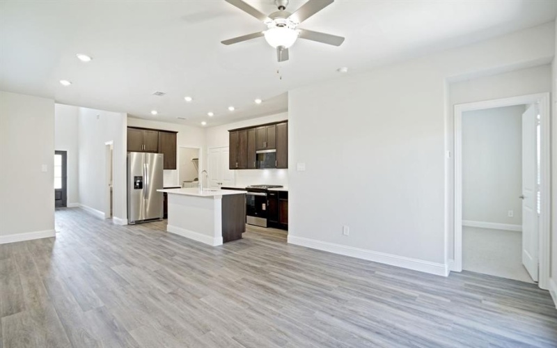 421 Ezra Lane, McKinney, TX 75069, 4 Habitaciones Habitaciones , ,2 BañosBaños,Residential,En Venta,421 Ezra Lane,20912621
