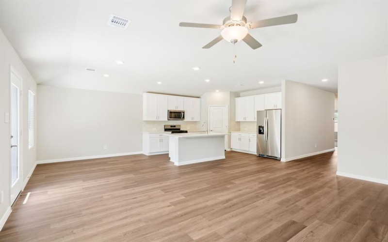 4023 Medina Drive, Farmersville, TX 75442, 3 Habitaciones Habitaciones , ,2 BañosBaños,Residential,En Venta,4023 Medina Drive,20912642