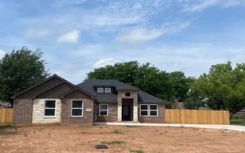 1716 Oldham Lane, Abilene, TX 79602, 3 Bedrooms Bedrooms, ,2 BathroomsBathrooms,Residential,For Sale,1716 Oldham Lane,20918591