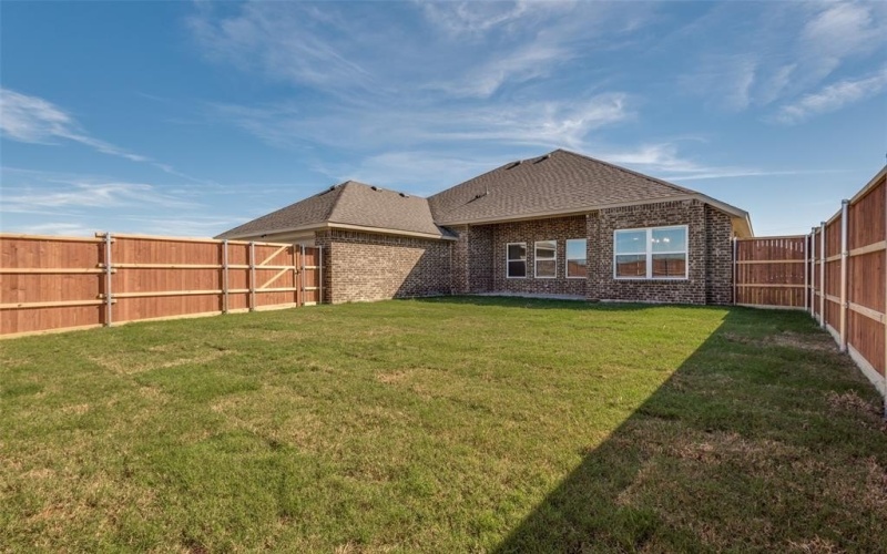 1509 North Carolina Avenue, Lancaster, TX 75134, 4 Habitaciones Habitaciones , ,2 BañosBaños,Residential,En Venta,1509 North Carolina Avenue,20897764