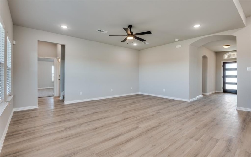 1509 North Carolina Avenue, Lancaster, TX 75134, 4 Habitaciones Habitaciones , ,2 BañosBaños,Residential,En Venta,1509 North Carolina Avenue,20897764