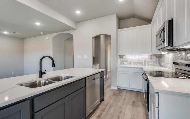 1509 North Carolina Avenue, Lancaster, TX 75134, 4 Habitaciones Habitaciones , ,2 BañosBaños,Residential,En Venta,1509 North Carolina Avenue,20897764