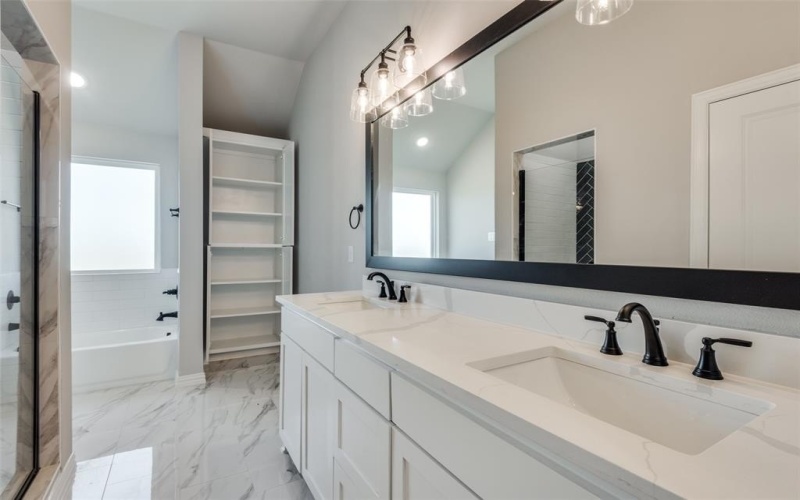 1509 North Carolina Avenue, Lancaster, TX 75134, 4 Habitaciones Habitaciones , ,2 BañosBaños,Residential,En Venta,1509 North Carolina Avenue,20897764