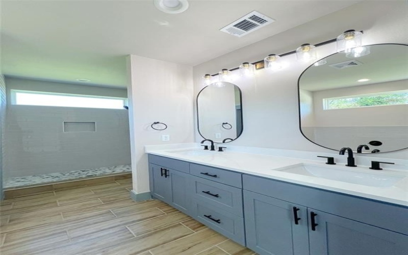 5008 SAN MARCOS Drive, Granbury, TX 76048, 3 Habitaciones Habitaciones , ,2 BañosBaños,Residential,En Venta,5008 SAN MARCOS Drive,20918643