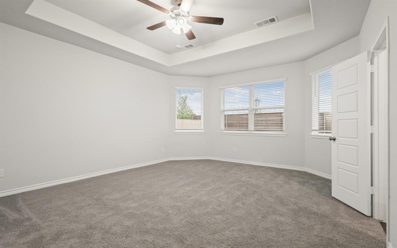 1008 Wingjet Way, Fort Worth, TX 76131, 3 Habitaciones Habitaciones , ,2 BañosBaños,Residential,En Venta,1008 Wingjet Way,20915062
