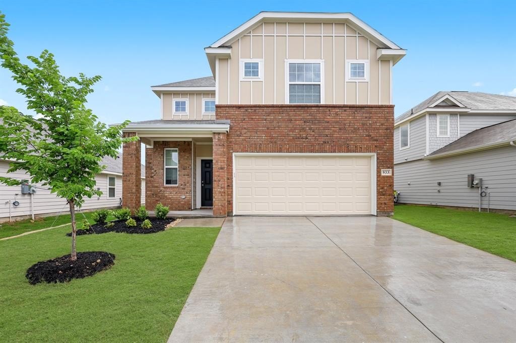 933 Rocket Plane Drive, Fort Worth, TX 76131, 4 Bedrooms Bedrooms, ,2 BathroomsBathrooms,Residential,For Sale,933 Rocket Plane Drive,20919009