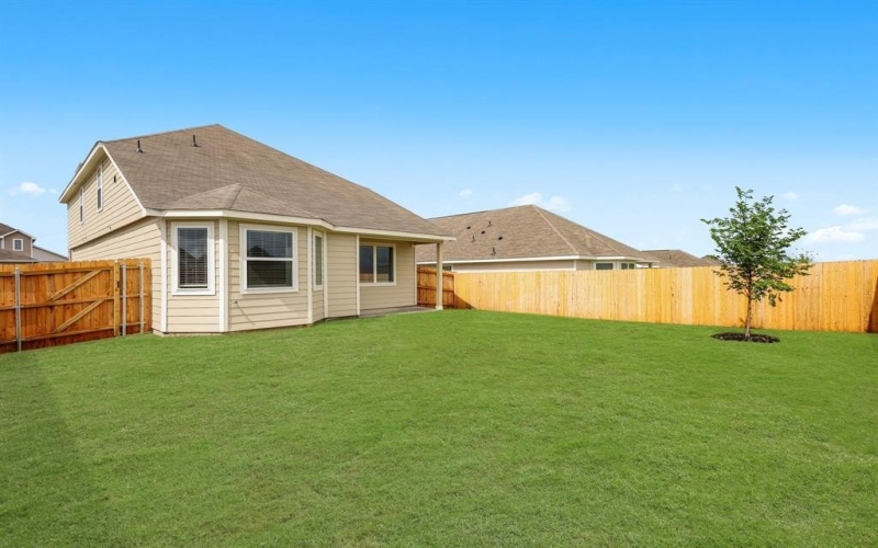 933 Rocket Plane Drive, Fort Worth, TX 76131, 4 Bedrooms Bedrooms, ,2 BathroomsBathrooms,Residential,For Sale,933 Rocket Plane Drive,20919009