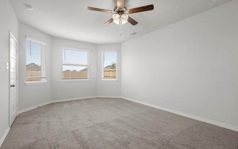 925 Rocket Plane Drive, Fort Worth, TX 76131, 4 Habitaciones Habitaciones , ,2 BañosBaños,Residential,En Venta,925 Rocket Plane Drive,20919039