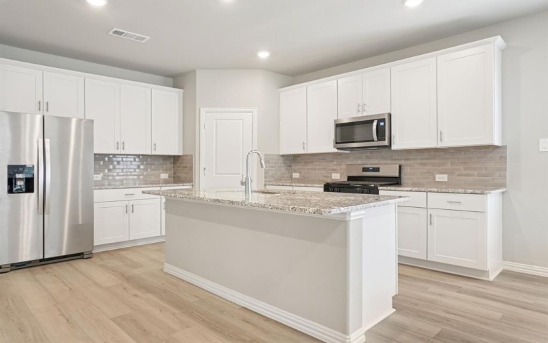 4009 Medina Drive, Farmersville, TX 75422, 4 Habitaciones Habitaciones , ,2 BañosBaños,Residential,En Venta,4009 Medina Drive,20896450