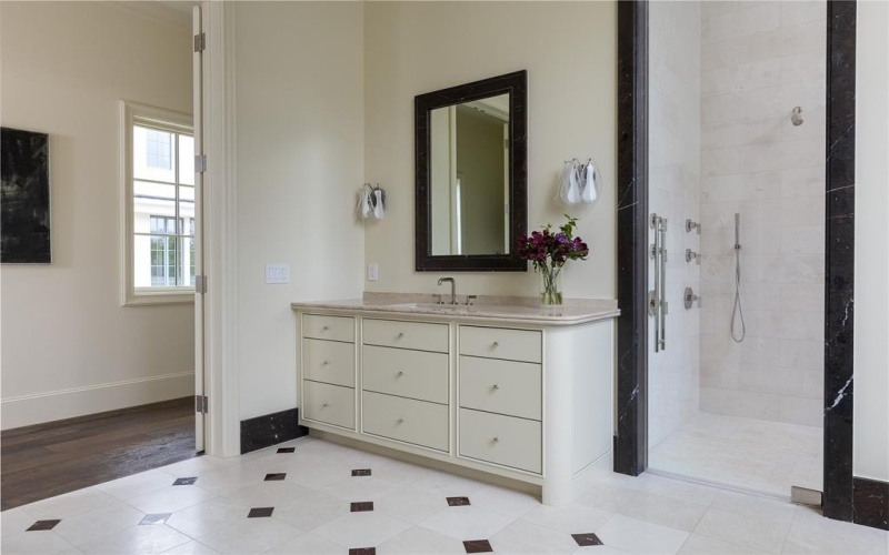 5610 Lobello, Dallas, TX 75229, 5 Bedrooms Bedrooms, ,7 BathroomsBathrooms,Residential,For Sale,5610 Lobello,20920720
