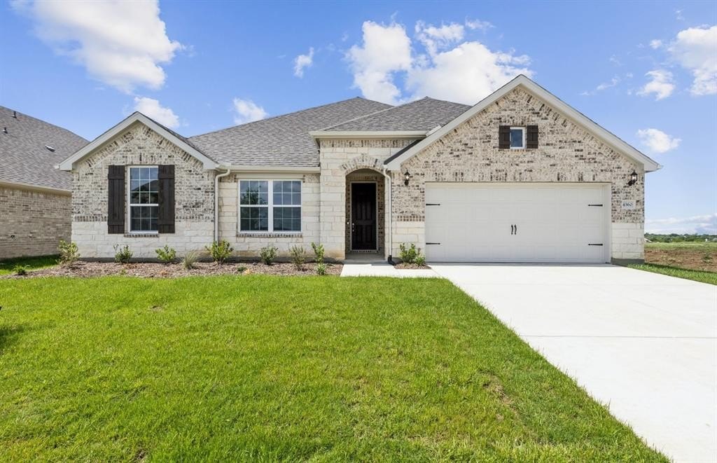 4360 Noble Lane, Midlothian, TX 76065, 3 Bedrooms Bedrooms, ,2 BathroomsBathrooms,Residential,For Sale,4360 Noble Lane,20891990