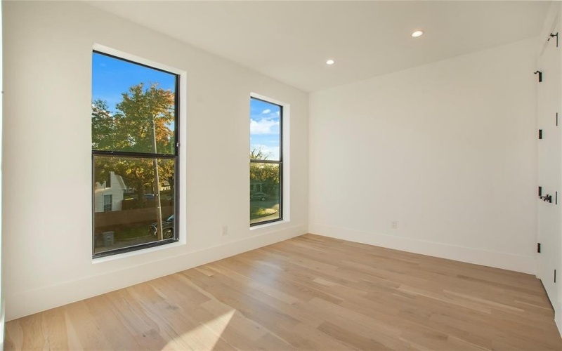 5253 Bonita Avenue, Dallas, TX 75206, 5 Bedrooms Bedrooms, ,6 BathroomsBathrooms,Residential,For Sale,5253 Bonita Avenue,20921037