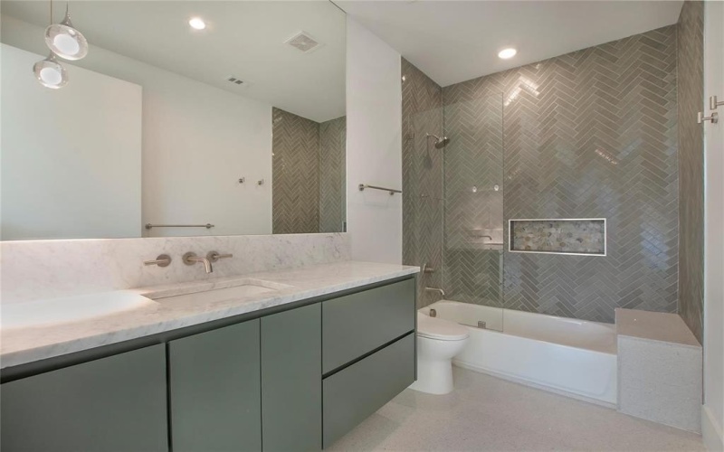 5253 Bonita Avenue, Dallas, TX 75206, 5 Bedrooms Bedrooms, ,6 BathroomsBathrooms,Residential,For Sale,5253 Bonita Avenue,20921037