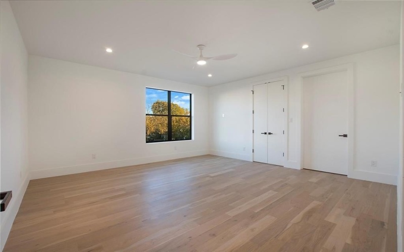 5253 Bonita Avenue, Dallas, TX 75206, 5 Bedrooms Bedrooms, ,6 BathroomsBathrooms,Residential,For Sale,5253 Bonita Avenue,20921037