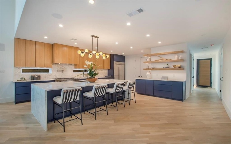 5253 Bonita Avenue, Dallas, TX 75206, 5 Bedrooms Bedrooms, ,6 BathroomsBathrooms,Residential,For Sale,5253 Bonita Avenue,20921037