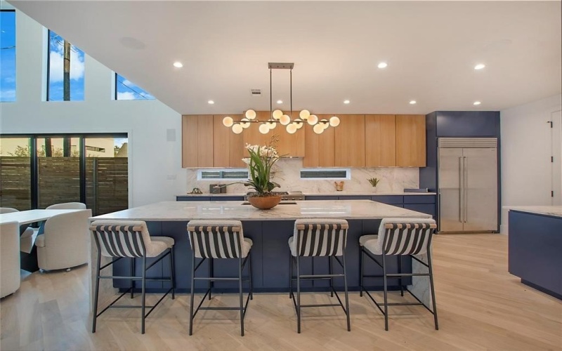 5253 Bonita Avenue, Dallas, TX 75206, 5 Bedrooms Bedrooms, ,6 BathroomsBathrooms,Residential,For Sale,5253 Bonita Avenue,20921037