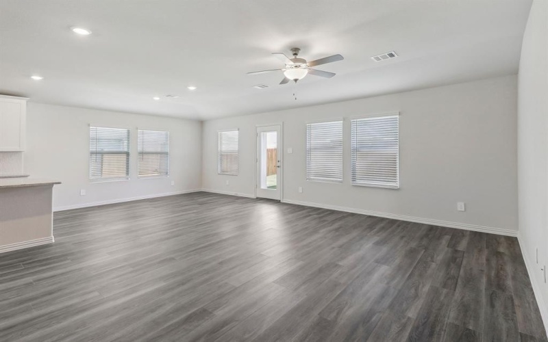 707 Whispering Winds Trail, Princeton, TX 75071, 4 Habitaciones Habitaciones , ,3 BañosBaños,Residential,En Venta,707 Whispering Winds Trail,20923320