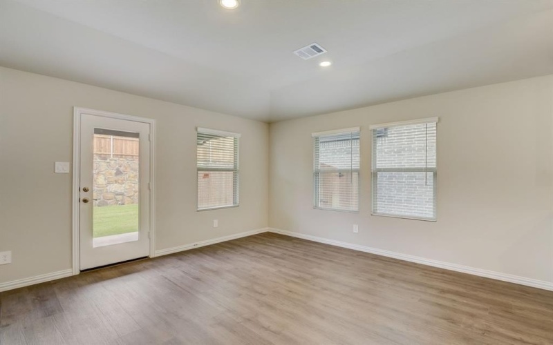 3909 Edmondson Drive, Princeton, TX 75071, 4 Bedrooms Bedrooms, ,3 BathroomsBathrooms,Residential,For Sale,3909 Edmondson Drive,20923336