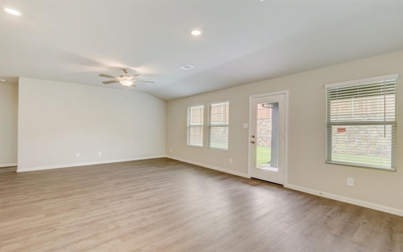 3909 Edmondson Drive, Princeton, TX 75071, 4 Bedrooms Bedrooms, ,3 BathroomsBathrooms,Residential,For Sale,3909 Edmondson Drive,20923336