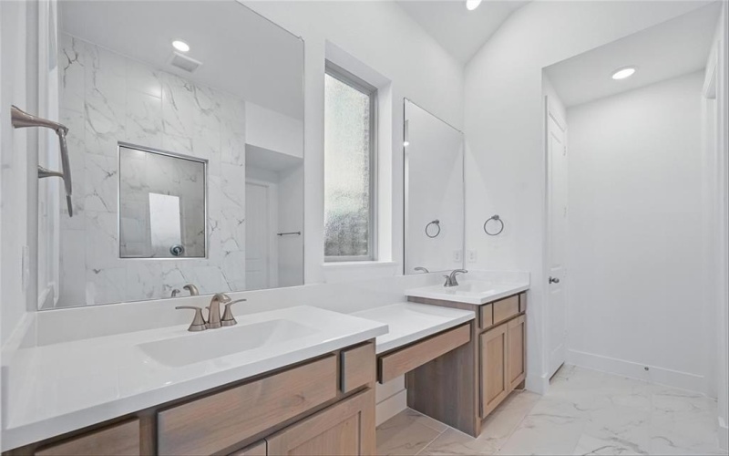 469 Lost Creek Trail, Waxahachie, TX 75165, 4 Habitaciones Habitaciones , ,3 BañosBaños,Residential,En Venta,469 Lost Creek Trail,20923379