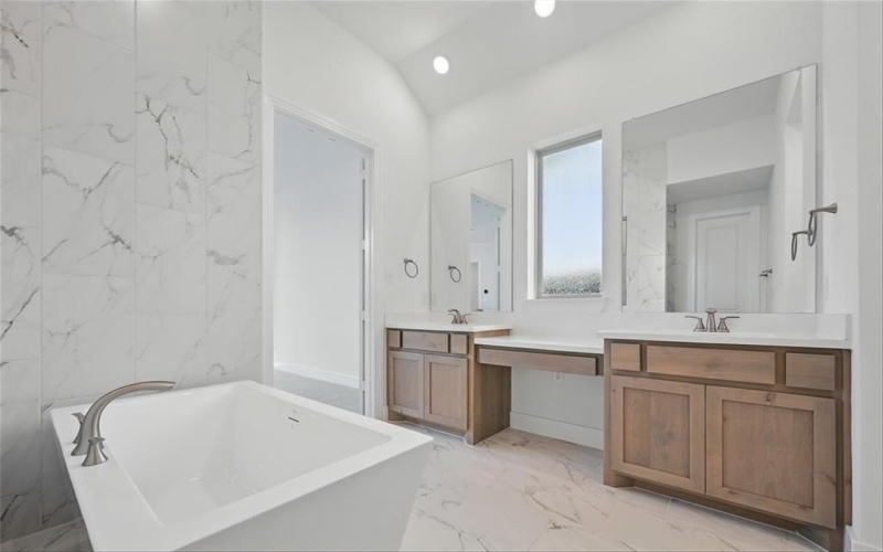 469 Lost Creek Trail, Waxahachie, TX 75165, 4 Habitaciones Habitaciones , ,3 BañosBaños,Residential,En Venta,469 Lost Creek Trail,20923379
