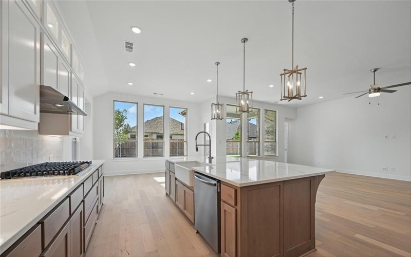 469 Lost Creek Trail, Waxahachie, TX 75165, 4 Habitaciones Habitaciones , ,3 BañosBaños,Residential,En Venta,469 Lost Creek Trail,20923379