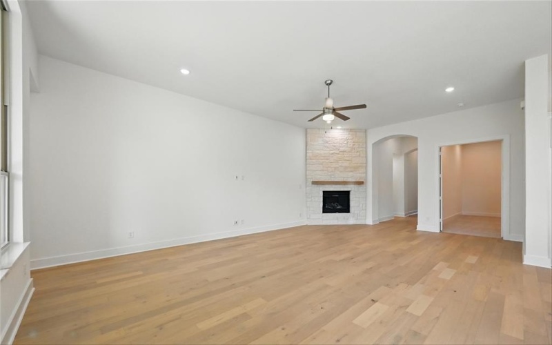 469 Lost Creek Trail, Waxahachie, TX 75165, 4 Habitaciones Habitaciones , ,3 BañosBaños,Residential,En Venta,469 Lost Creek Trail,20923379