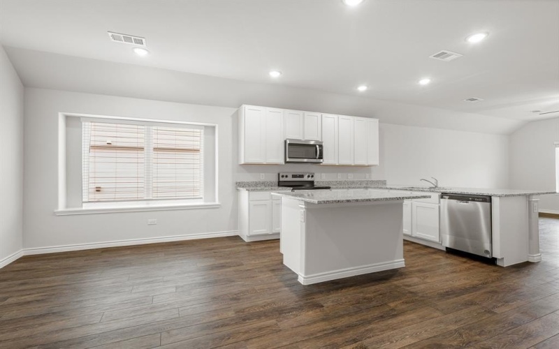 929 Rocket Plane Drive, Fort Worth, TX 76131, 3 Bedrooms Bedrooms, ,2 BathroomsBathrooms,Residential,For Sale,929 Rocket Plane Drive,20916138