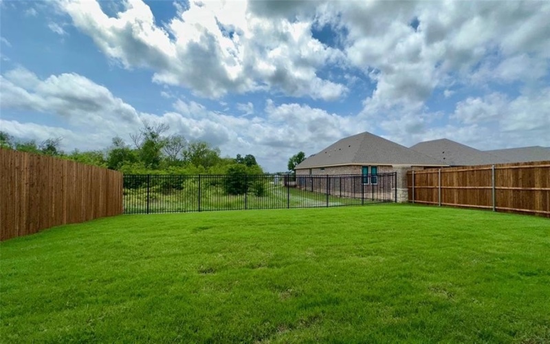 1709 SPARROW Street, Denton, TX 76205, 5 Bedrooms Bedrooms, ,5 BathroomsBathrooms,Residential,For Sale,1709 SPARROW Street,0,20916299