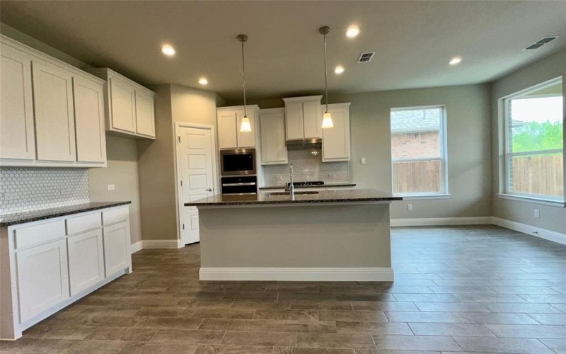 1709 SPARROW Street, Denton, TX 76205, 5 Bedrooms Bedrooms, ,5 BathroomsBathrooms,Residential,For Sale,1709 SPARROW Street,0,20916299