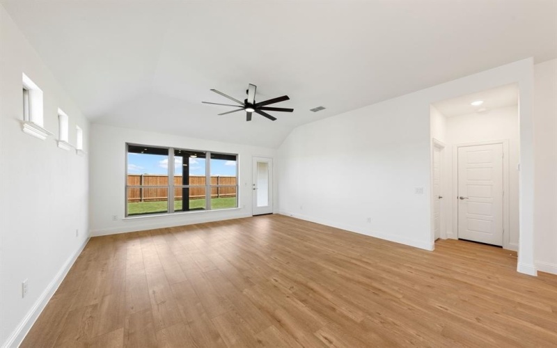 1944 Nightfall Drive, Venus, TX 76084, 3 Habitaciones Habitaciones , ,2 BañosBaños,Residential,En Venta,1944 Nightfall Drive,20899251