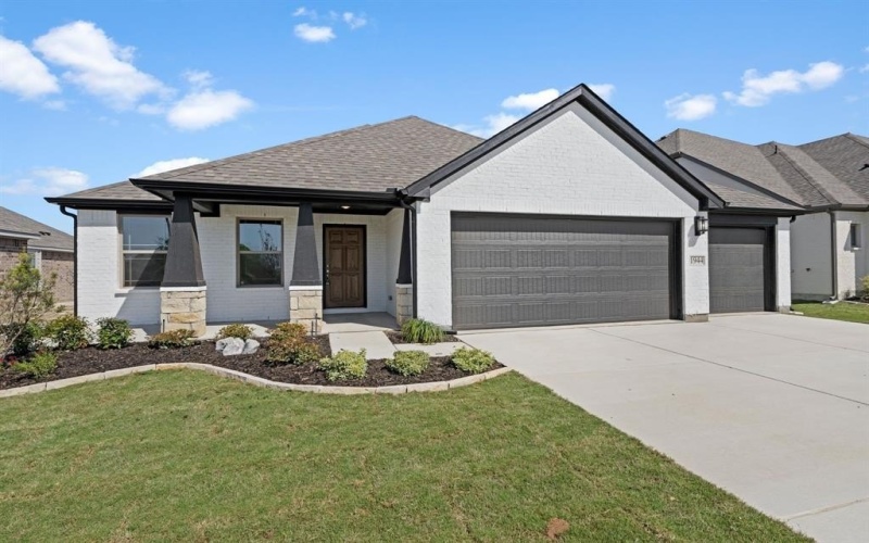 1944 Nightfall Drive, Venus, TX 76084, 3 Habitaciones Habitaciones , ,2 BañosBaños,Residential,En Venta,1944 Nightfall Drive,20899251