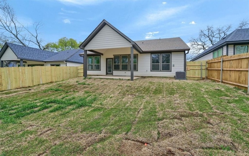 715 E Hanna Street, Denison, TX 75021, 3 Bedrooms Bedrooms, ,2 BathroomsBathrooms,Residential,For Sale,715 E Hanna Street,0,20887350