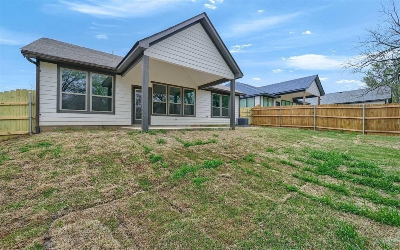 715 E Hanna Street, Denison, TX 75021, 3 Bedrooms Bedrooms, ,2 BathroomsBathrooms,Residential,For Sale,715 E Hanna Street,0,20887350