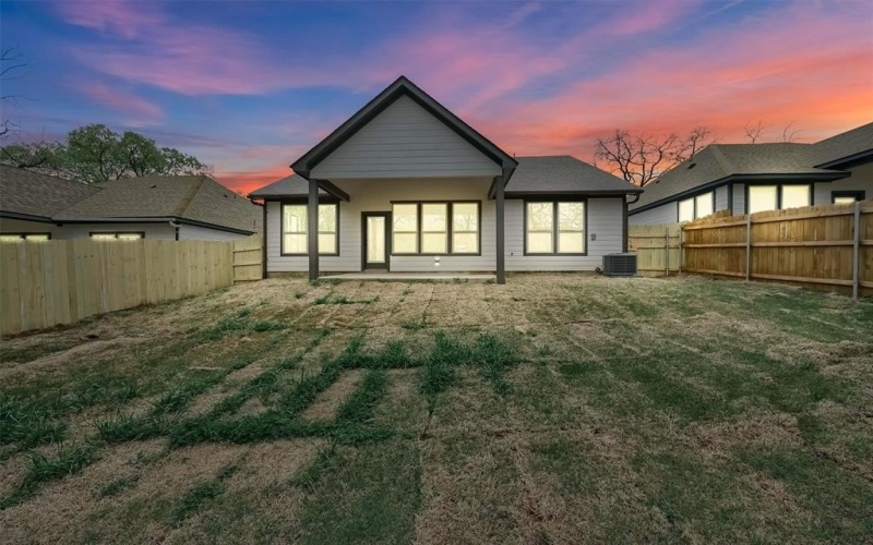 715 E Hanna Street, Denison, TX 75021, 3 Bedrooms Bedrooms, ,2 BathroomsBathrooms,Residential,For Sale,715 E Hanna Street,0,20887350