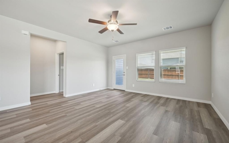 521 Willet Drive, McKinney, TX 75069, 4 Bedrooms Bedrooms, ,2 BathroomsBathrooms,Residential,For Sale,521 Willet Drive,20918217