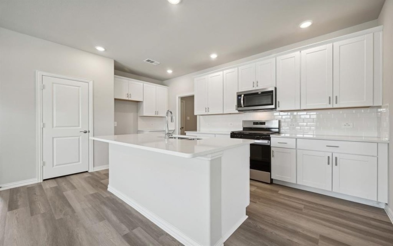 521 Willet Drive, McKinney, TX 75069, 4 Bedrooms Bedrooms, ,2 BathroomsBathrooms,Residential,For Sale,521 Willet Drive,20918217