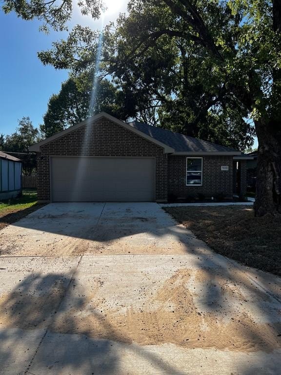 7935 Hull Avenue, Dallas, TX 75216, 4 Habitaciones Habitaciones , ,2 BañosBaños,Residential,En Venta,7935 Hull Avenue,20924557