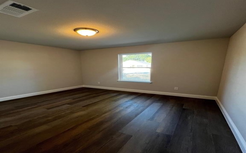 7935 Hull Avenue, Dallas, TX 75216, 4 Habitaciones Habitaciones , ,2 BañosBaños,Residential,En Venta,7935 Hull Avenue,20924557