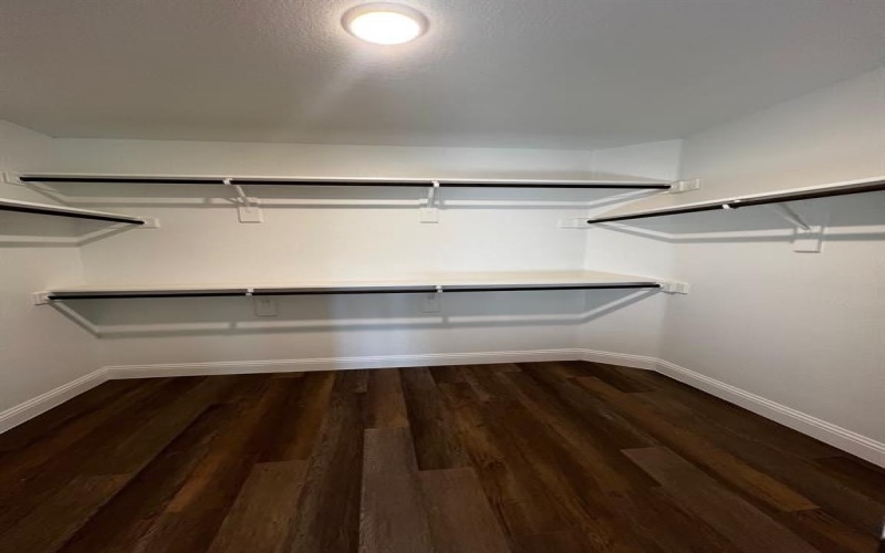 7935 Hull Avenue, Dallas, TX 75216, 4 Habitaciones Habitaciones , ,2 BañosBaños,Residential,En Venta,7935 Hull Avenue,20924557