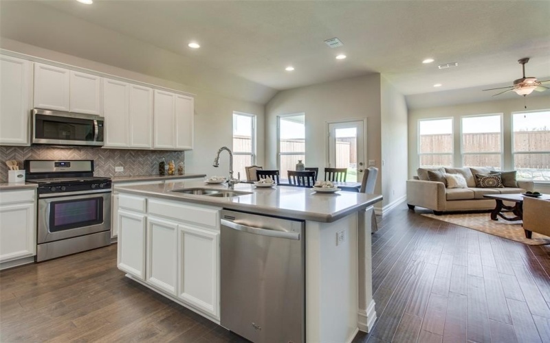 11213 Boyne Avenue, Fort Worth, TX 76052, 3 Habitaciones Habitaciones , ,2 BañosBaños,Residential,En Venta,11213 Boyne Avenue,20931025