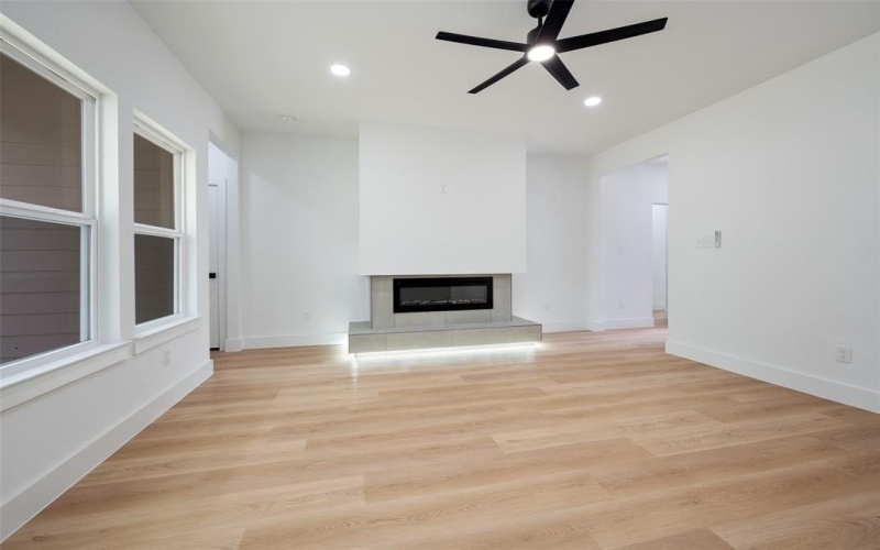 3900 De Maggio Avenue, Dallas, TX 75210, 4 Bedrooms Bedrooms, ,2 BathroomsBathrooms,Residential,For Sale,3900 De Maggio Avenue,20929406