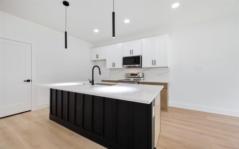 3900 De Maggio Avenue, Dallas, TX 75210, 4 Bedrooms Bedrooms, ,2 BathroomsBathrooms,Residential,For Sale,3900 De Maggio Avenue,20929406