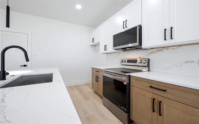 3900 De Maggio Avenue, Dallas, TX 75210, 4 Bedrooms Bedrooms, ,2 BathroomsBathrooms,Residential,For Sale,3900 De Maggio Avenue,20929406