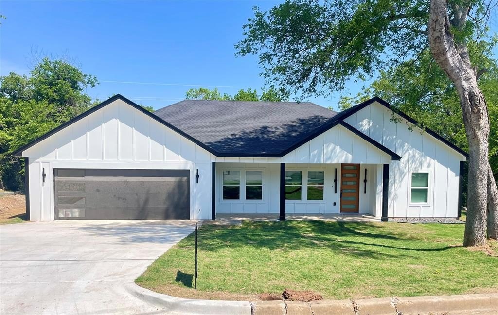 842 White Oak Drive, Woodway, TX 76712, 3 Bedrooms Bedrooms, ,2 BathroomsBathrooms,Residential,For Sale,842 White Oak Drive,0,20934051