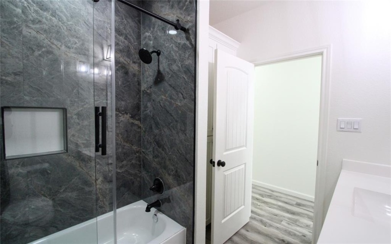 842 White Oak Drive, Woodway, TX 76712, 3 Bedrooms Bedrooms, ,2 BathroomsBathrooms,Residential,For Sale,842 White Oak Drive,0,20934051