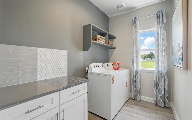 1303 FINLEY Drive, Mansfield, TX 76063, 4 Habitaciones Habitaciones , ,2 BañosBaños,Residential,En Venta,1303 FINLEY Drive,20934317