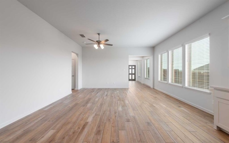 233 Pintail Lane, Rhome, TX 76078, 4 Habitaciones Habitaciones , ,3 BañosBaños,Residential,En Venta,233 Pintail Lane,20925823