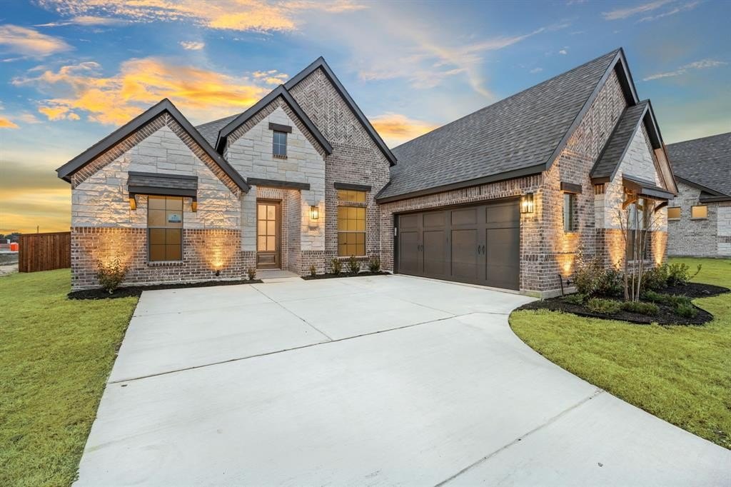 805 Anthem Lane, Forney, TX 75126, 4 Habitaciones Habitaciones , ,2 BañosBaños,Residential,En Venta,805 Anthem Lane,20934622