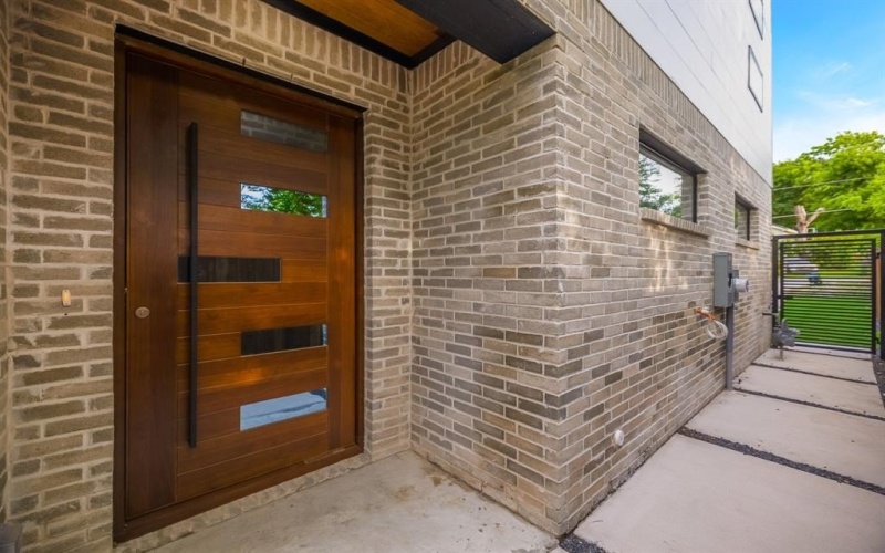 1921 Pollard Street, Dallas, TX 75208, 3 Bedrooms Bedrooms, ,3 BathroomsBathrooms,Residential,For Sale,1921 Pollard Street,20929895